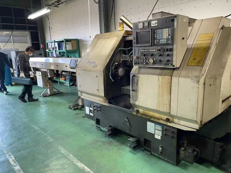 Giá máy tiện CNC Nhật bãi sẽ phụ thuộc nhiều yếu tố